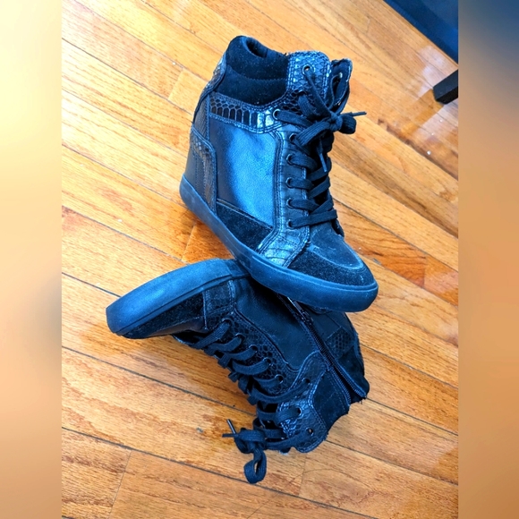 Aldo black leather wedge sneakers size 7 - suede and snakeskin details - Picture 1 of 6